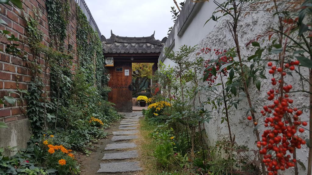 In-Yeon Hanok Pensión Jeonju Exterior foto