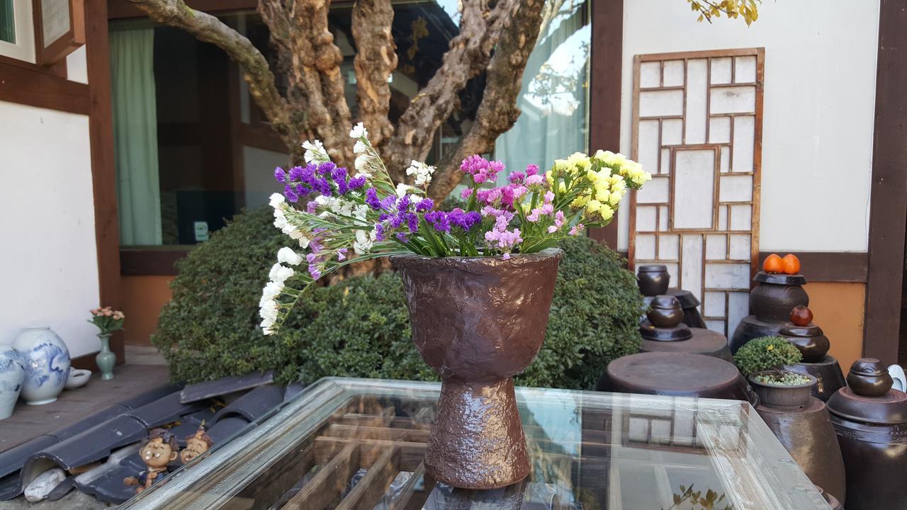 In-Yeon Hanok Pensión Jeonju Exterior foto