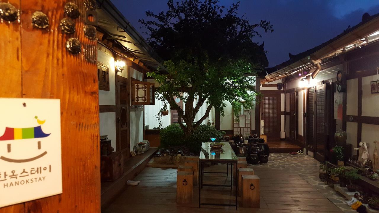 In-Yeon Hanok Pensión Jeonju Exterior foto
