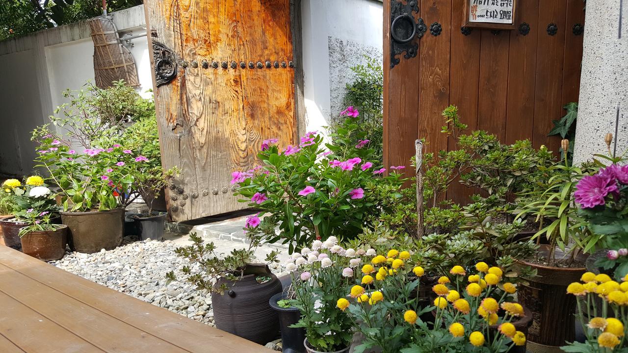 In-Yeon Hanok Pensión Jeonju Exterior foto